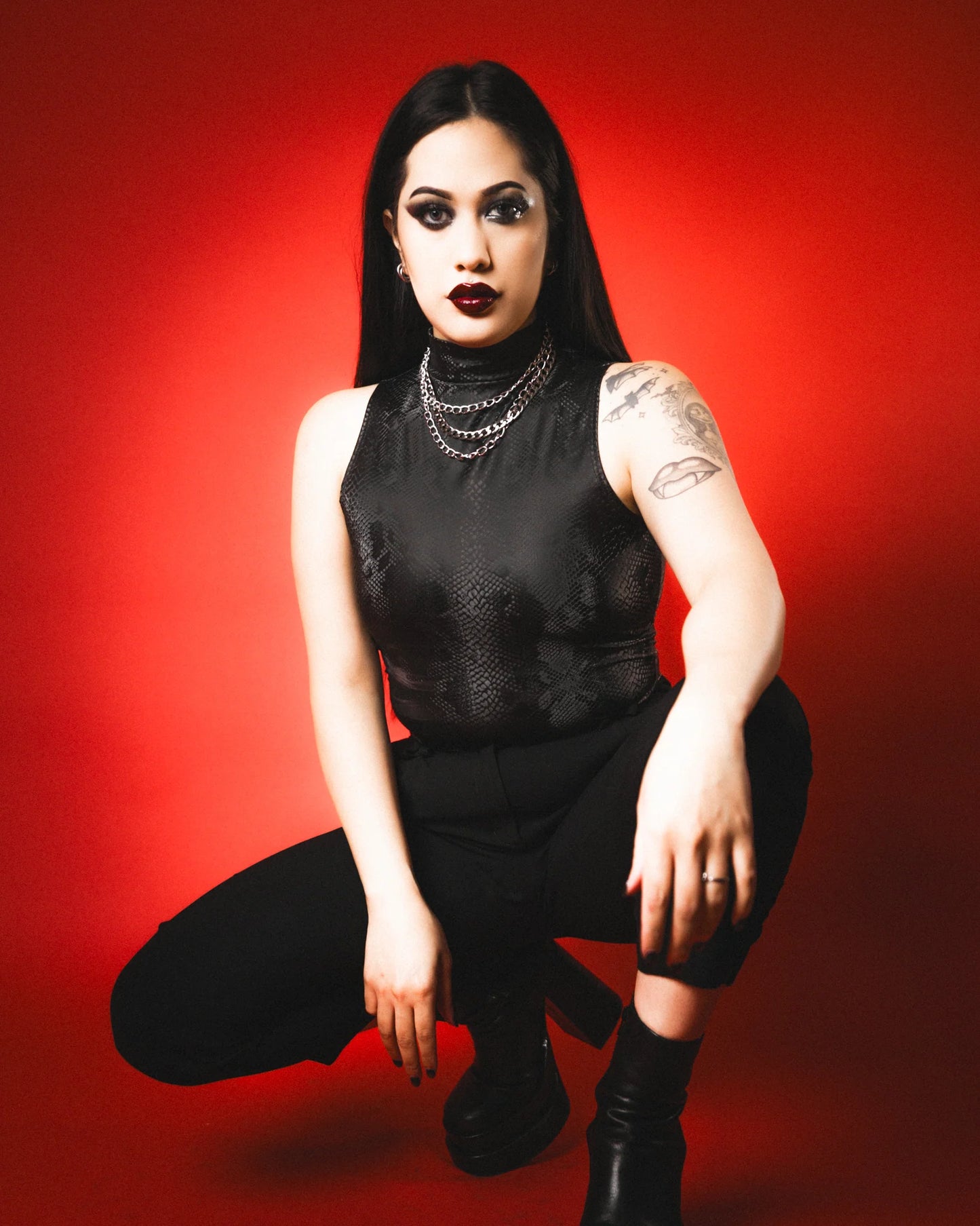 The Pretty Cult Onyx Serpent Crop