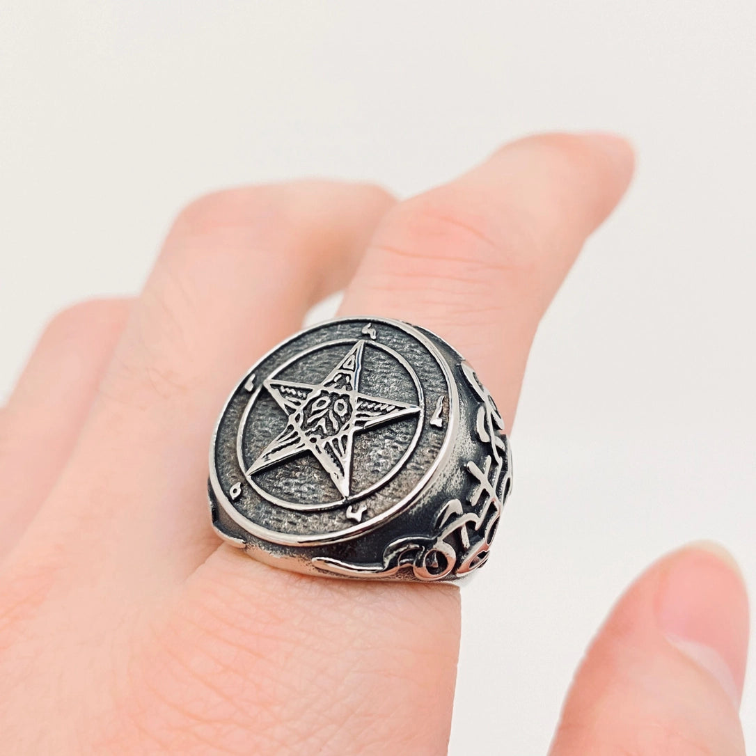 Devil Satan Pentagram Ring (Multiple Sizes)